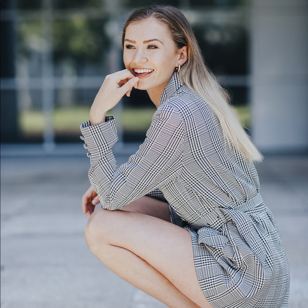 Meet your Posher, Leigh